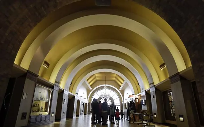StarSilent plaster pigmented gold and trowelled onto a domed ceiling